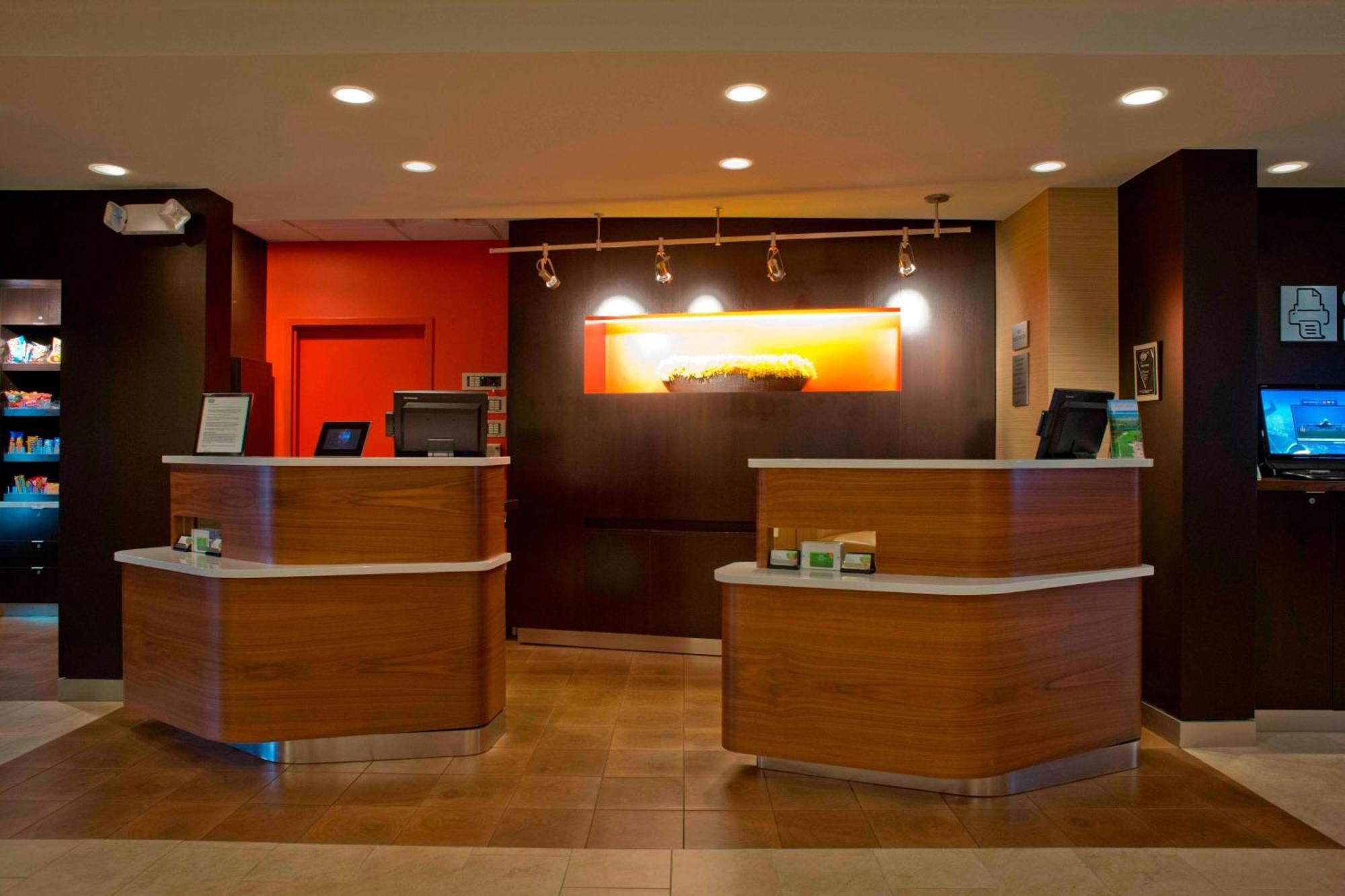 คอร์ตยาร์ด กัลฟ์ชอร์ส คราฟต์ ฟาร์ม Hotel ภายนอก รูปภาพ