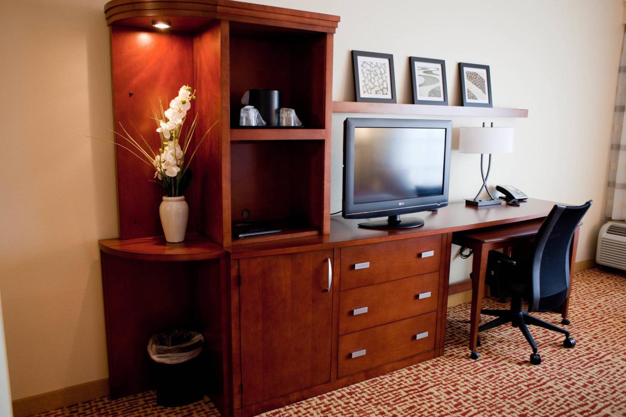 คอร์ตยาร์ด กัลฟ์ชอร์ส คราฟต์ ฟาร์ม Hotel ภายนอก รูปภาพ